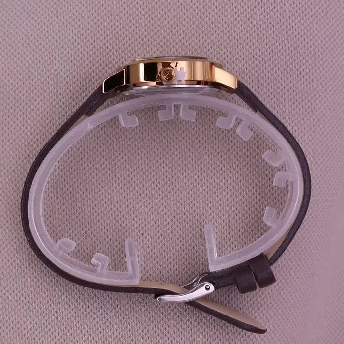 Montre à quartz en cuir avec petits biscuits pour femme