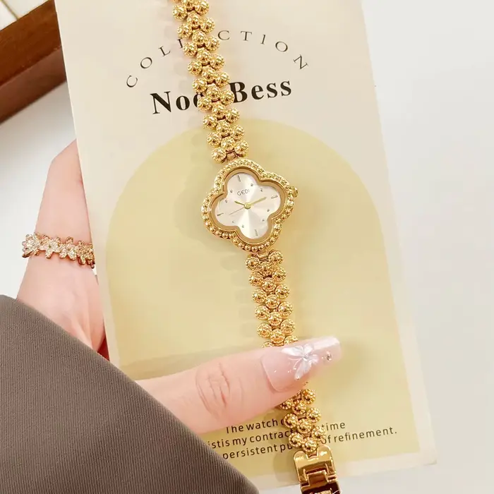 Montre de luxe à la mode pour femmes