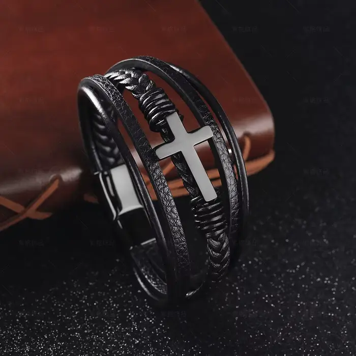 Bracelets en cuir tressé pour hommes et femmes