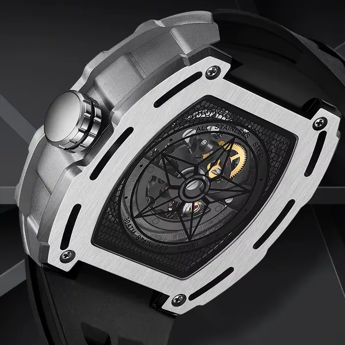 Montre homme Mark Fairwhale FW-6700 automatique avec bracelet silicone pour sportifs et amoureux de la course plongeur résistance à l'eau occasions spéciales
