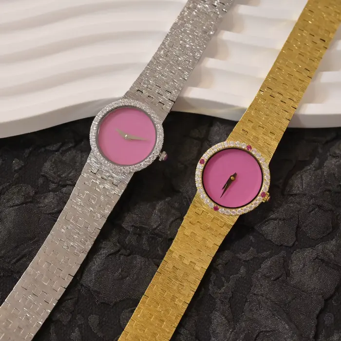 Montre en jadéite rouge pour femme