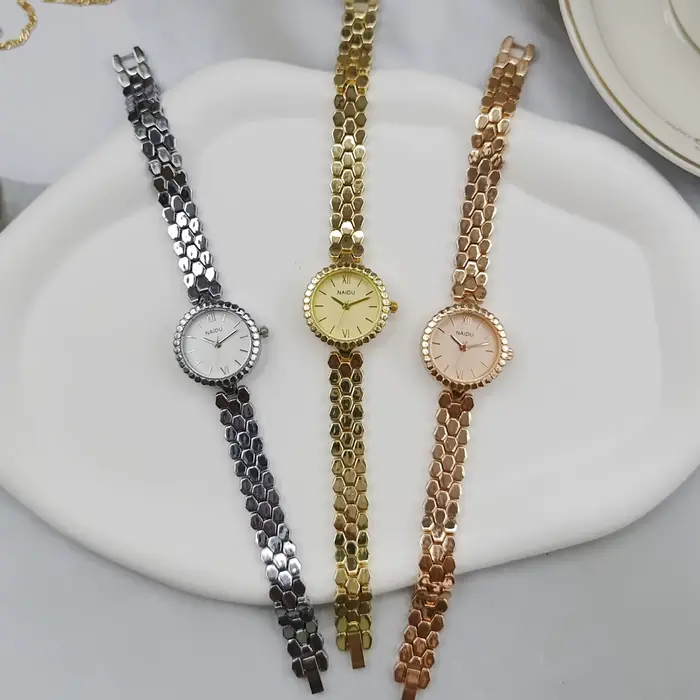 Mode Senior tempérament nid d'abeille montre disque alliage bracelet Quartz montre-bracelet pour femmes fille cadeau bijoux accessoire Relógio