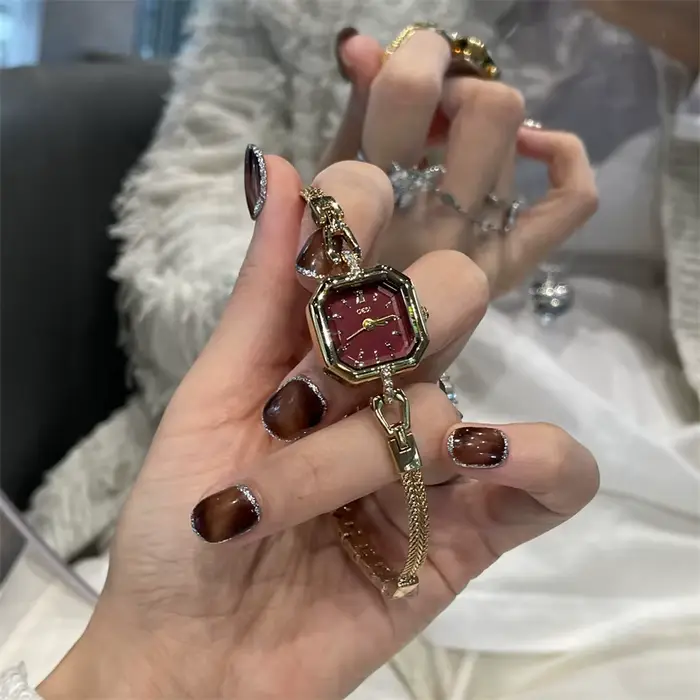 Montre de luxe pour femmes, Style Bracelet, Premium, en acier inoxydable, artistique, à Quartz, acce