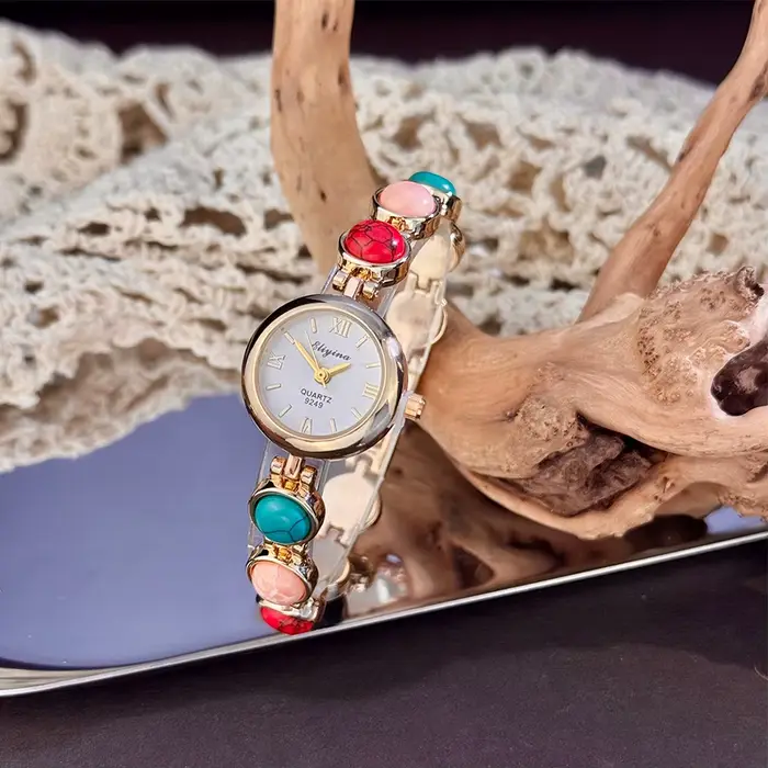 Montre à Quartz pour Femmes avec Pierres Précieuses Colorées Bracelet en Alliage de Lithium Textures Ovales Vintage Style Court Français Occasions Spéciales