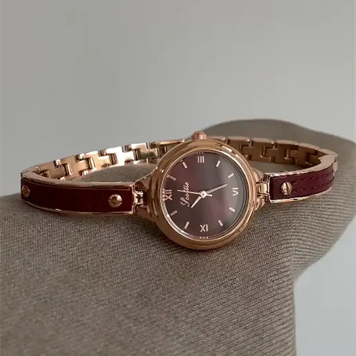 Montre Quartz Or Rose à Bracelet Acier Inoxydable Élégante Cadeau Femmes Occasions Spéciales