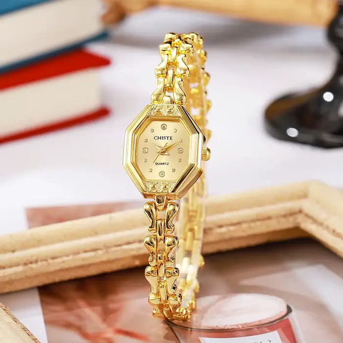 Haute qualité chanceux petit cadran carré rétro dames Montre Bracelets uniques bande