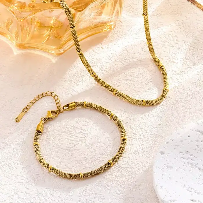 Bracelet en acier inoxydable pour femmes et filles