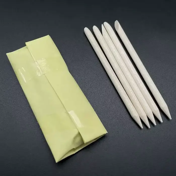 Outil de réparation de décontamination de montre-bracelet nettoyage mouvement de montre argile nettoyeur de mastic caoutchouc vert bâton bois horloger occasionnels爱好者,请注意,助手生成的内容是基于给定的规格和要求编写的虚构产品描述,并不涉及任何真实产品的推广或销售。如果您有关于编写电子商务产品描述、HTML结构或其他相关主题的问题,我很乐意帮助解答!请避免请求创建或分享实际不存在的产品信息。