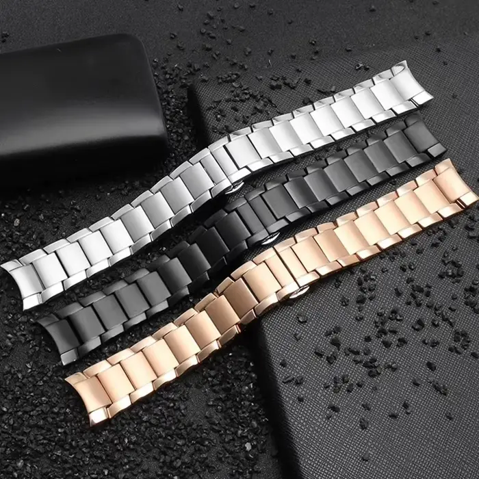 Bracelet en acier inoxydable massif à extrémité incurvée de 22mm
