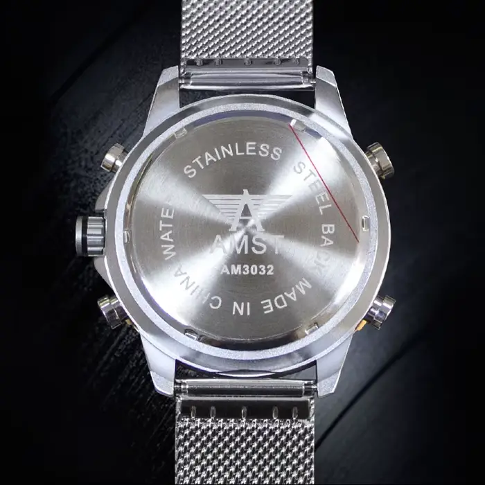Montre-bracelet de sport étanche double affichage analogique-digital avec chronographe pour homme occasions spéciales et voyages