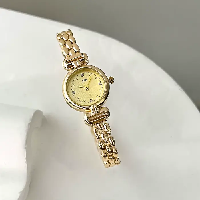 Montre pour femme Vintage Simple alliage Bracelet compact et exquis polyvalent montre à Quartz pour 