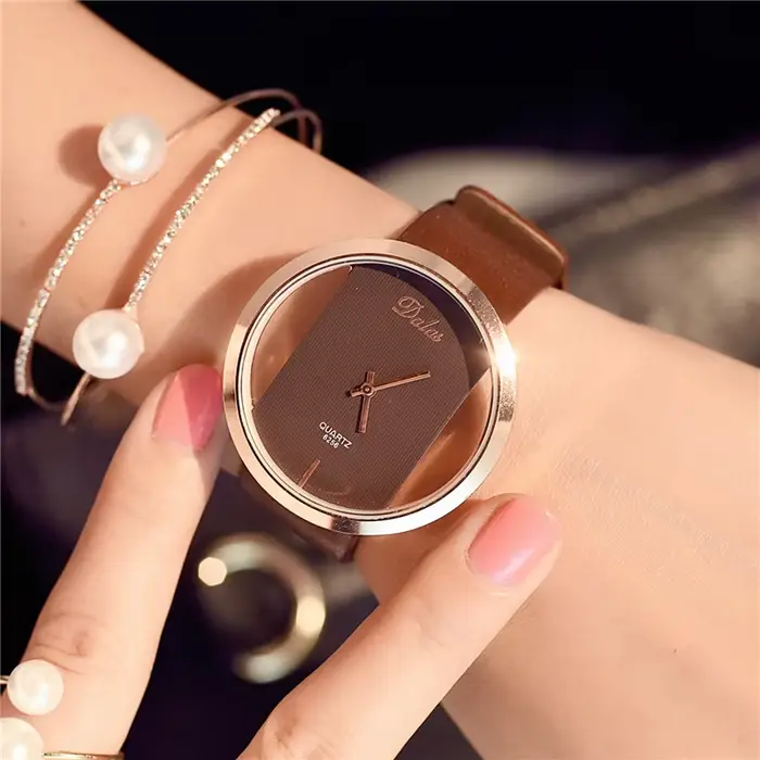 Montre en cuir squelette bracelet quartz décontractée pour femme occasions spéciales or jaune ceramique simulee analogique-digital resistant a l'eau