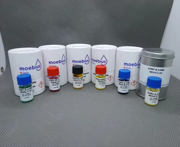 Swiss Moebius 9415 9010 9020 9104 941 9000 huile de montre 2mL