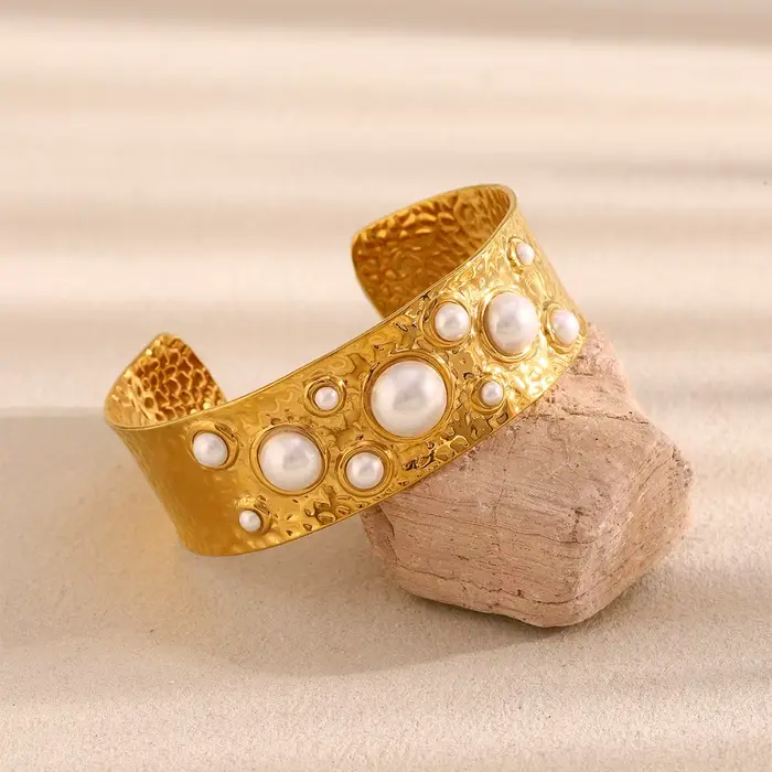E.B.belle – Bracelet manchette en perles multi-tailles