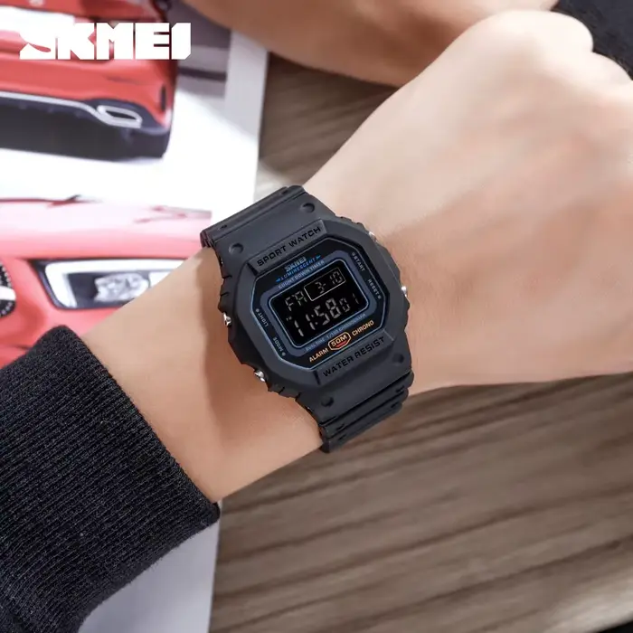 Montre numérique SKMEI 1628 pour hommes, affichage LED, résistance à l'eau, chronomètre, multifonctionnelle pour activités sportives et tenues quotidiennes