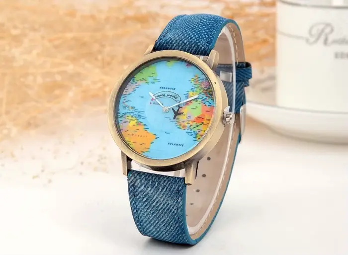 Montre pour homme en cuir avec cadran globe personnalisé mouvement quartz pour occasions quotidiennes et spéciales