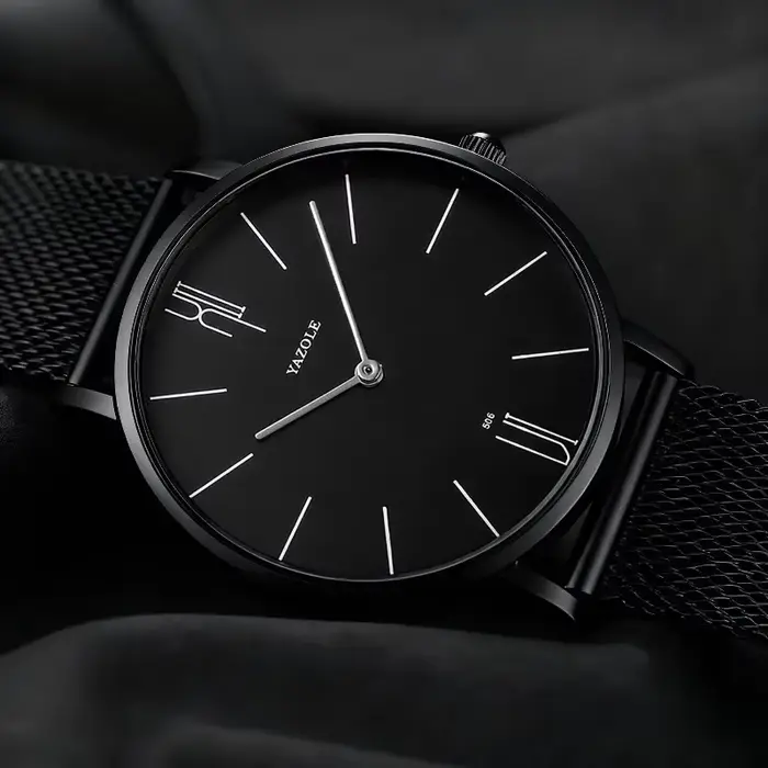 Mode Simple hommes montre haut de gamme de luxe Design classique montres à Quartz pour homme Ultra mince affaires mâle
