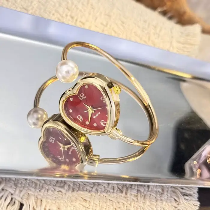 Nouvelle montre à cadran en forme de cœur avec perles