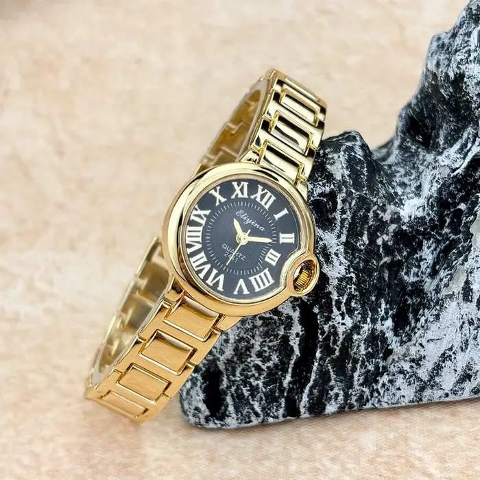 Montre-bracelet classique vintage en or pour femmes