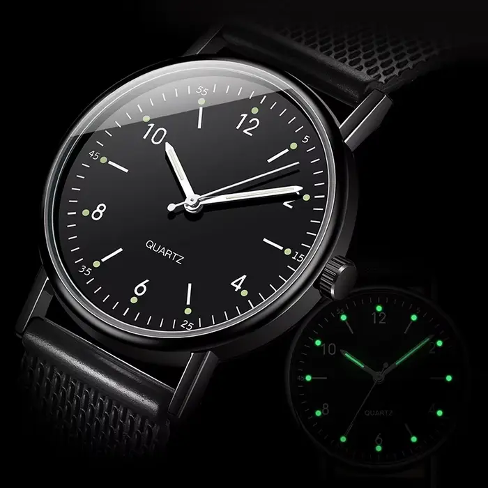 Montres-bracelets argentées pour femmes