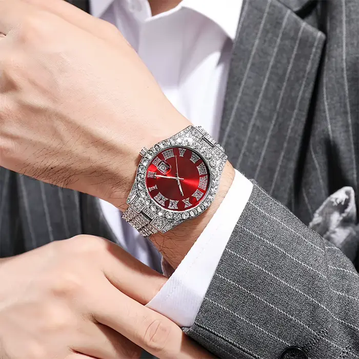Hip Hop luxe hommes calendrier montre en acier inoxydable couleur or glacé pavé strass montre-bracelet Reloj Hombre
