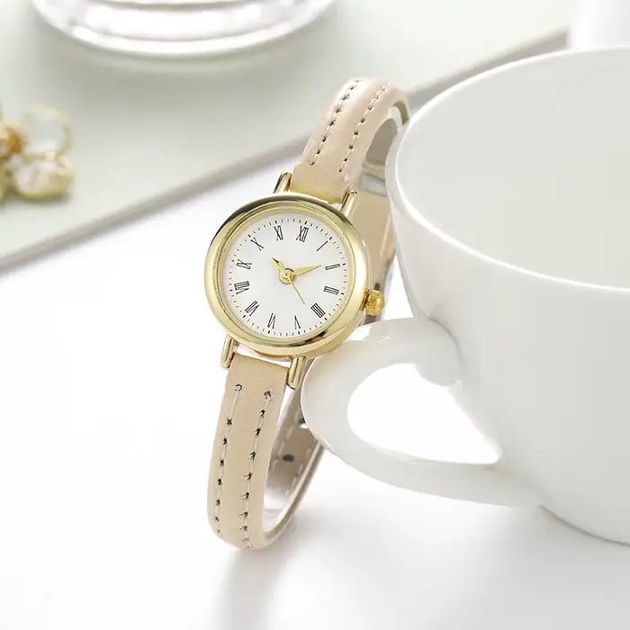 Montres simples pour femmes