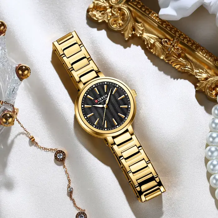 CURREN marque Simple mode dames montre avec cadran ondulé d'eau