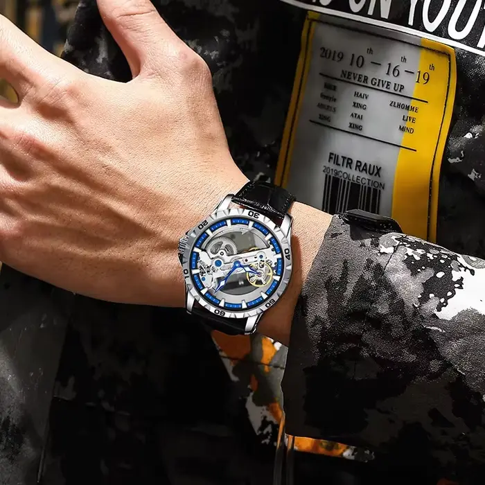 Montre mécanique automatique lumineuse de style TikTok Coupe du Monde