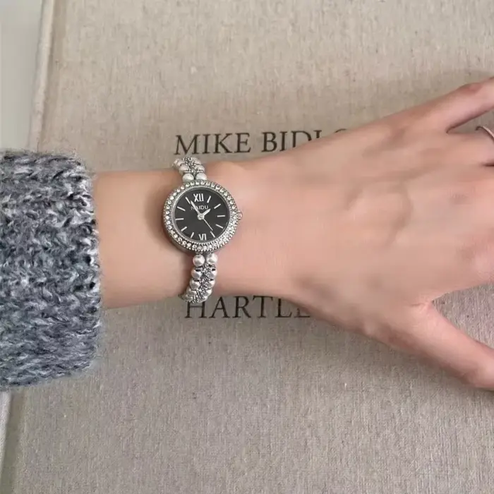Montre-Bracelet de luxe petit cadran montre de mode pour les femmes nouvelle perle cloutée montres à Quartz Relojes Para Mujer livraison directe