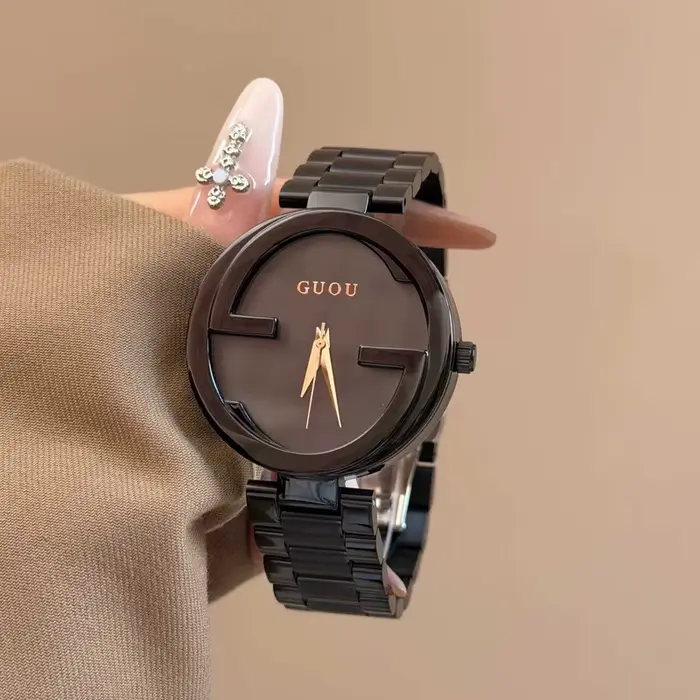 Montre pour femme à la mode et tendance avec bracelet en acier inoxydable