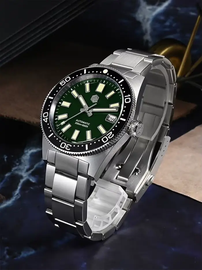 Montre de Plongée San Martin SN0007 avec Cadran Emaillé, Bracelet Acier Inoxydable et Étanche jusqu'à 200m Occasions Spéciales