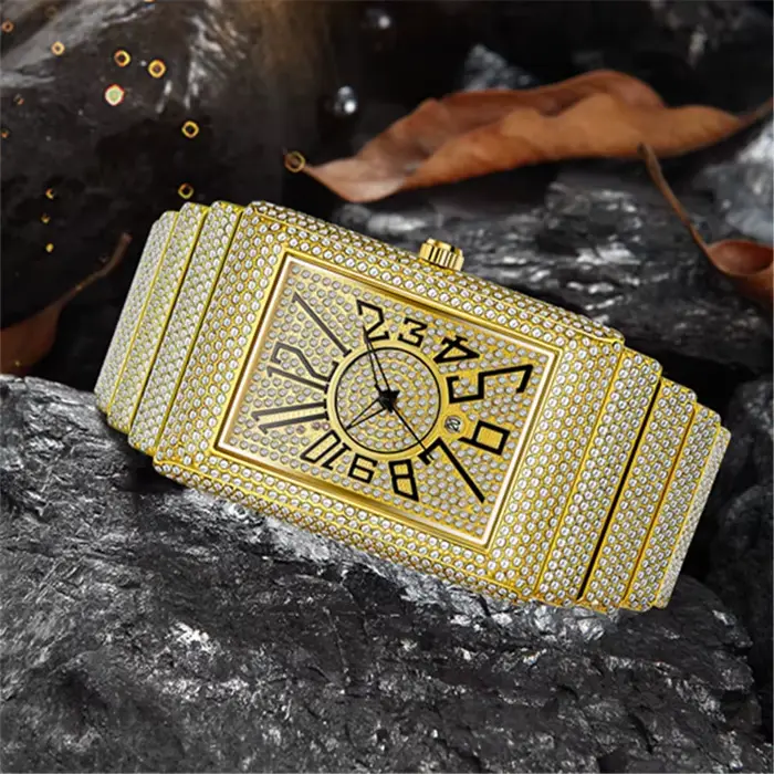 Montre en alliage doré avec calendrier complet et style Hip Hop pour homme occasions spéciales