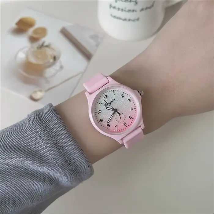 Montre rétro pour femme