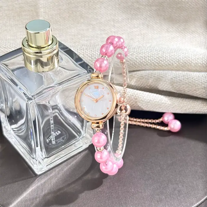 Montre à main avec cordon de traction en perles romantique français