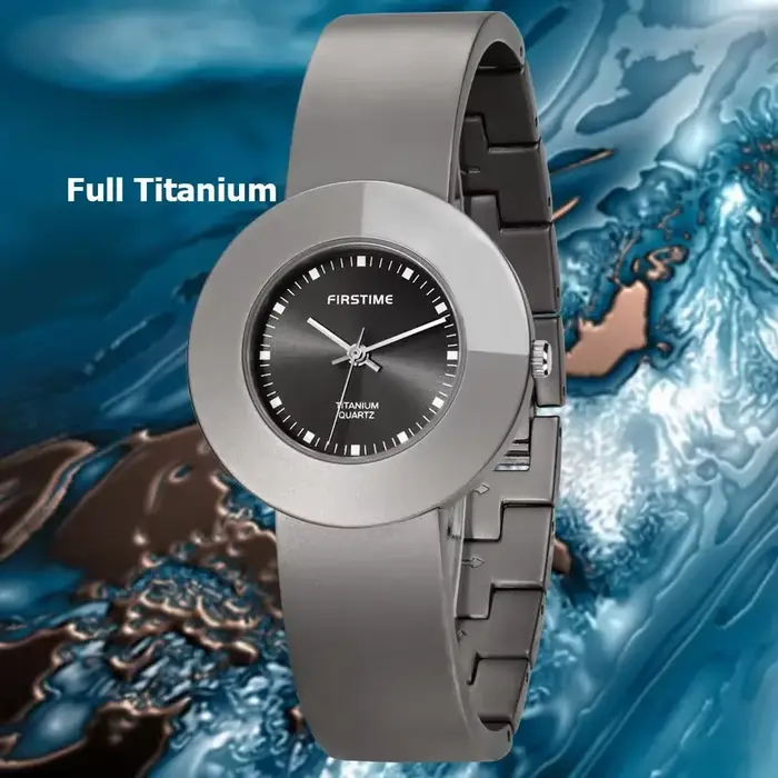 Montre à Quartz en titane pour femmes
