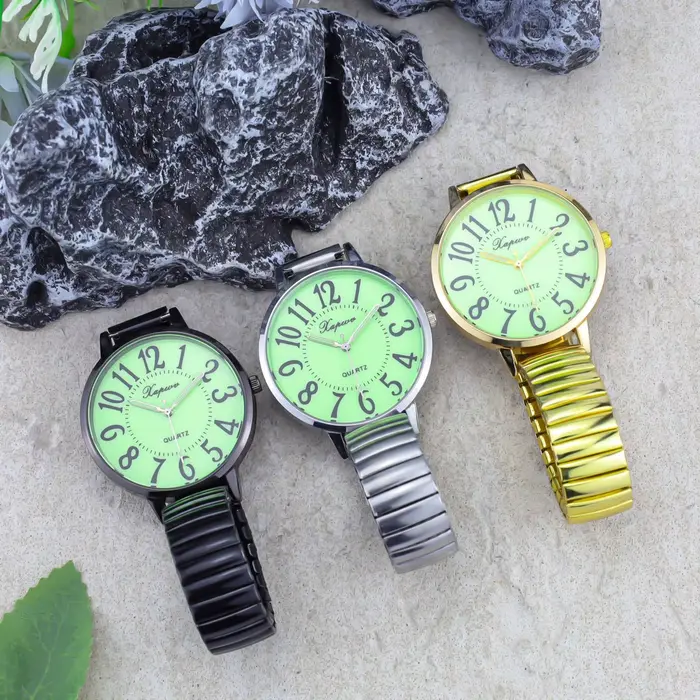 Montre à bandes élastiques lumineuse en alliage pour femmes, quartz, style mode et casual, cadran lumineux, bracelet confortable, occasion spéciale
