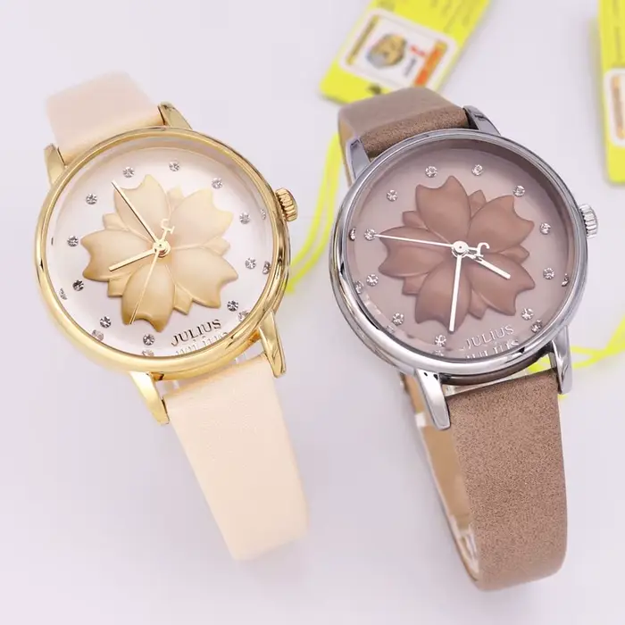 Montre en cuir véritable pour femmes