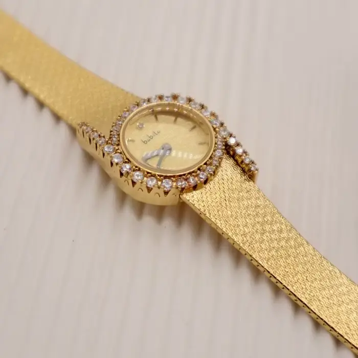 Montre Médiévale Vintage en Diamant pour Femme