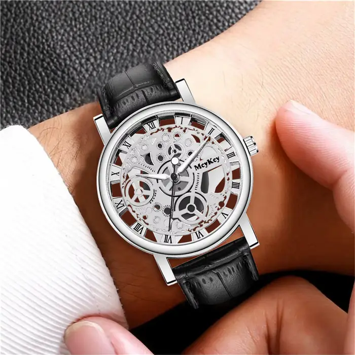 Montre-bracelet de luxe à quartz pour hommes avec fonction chronomètre et cadrans en chiffres romains pour occasions spéciales et style intemporel