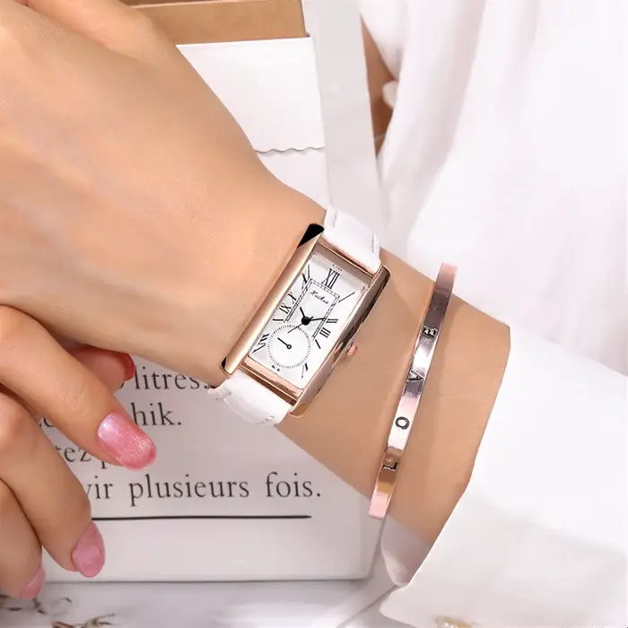 2025 nouvelle mode fine bracelet montre femme rectangle quartz casual rome échelle dames montres