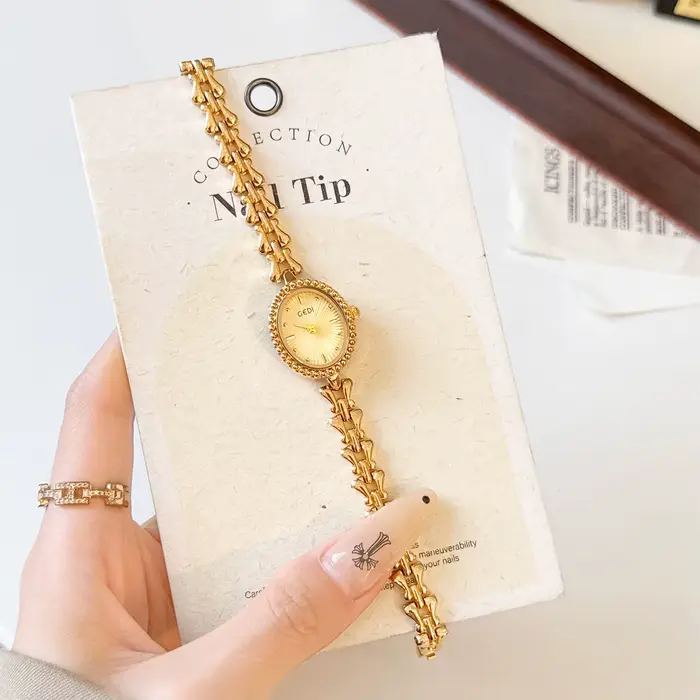 Montre à Quartz pour femmes, rétro élégante, de luxe, ovale, petit cadran, bracelet en chaîne à moti