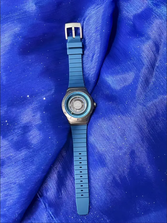 Daniel Gorman Reloj Hombre Magnético Montre à bille magnétique Design exploration spatiale science-fiction Affichage de l'heure sur disque rotatif Unique pour homme