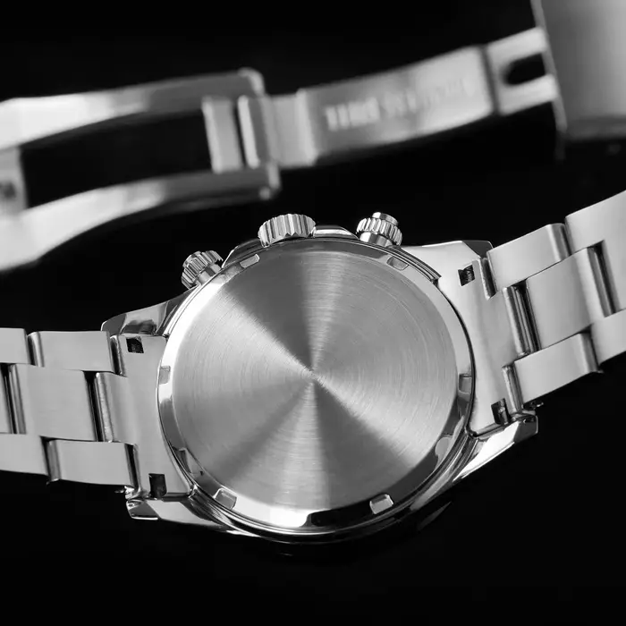 Montre plongeur quartz avec lunette luminescente et bracelet en acier inoxydable résistante à l'eau jusqu'à 100m pour homme occasions spéciales et activités aquatiques