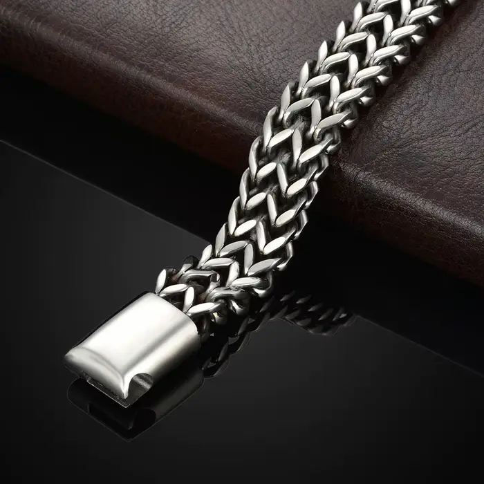 Bracelet en acier inoxydable tressé à double rangée
