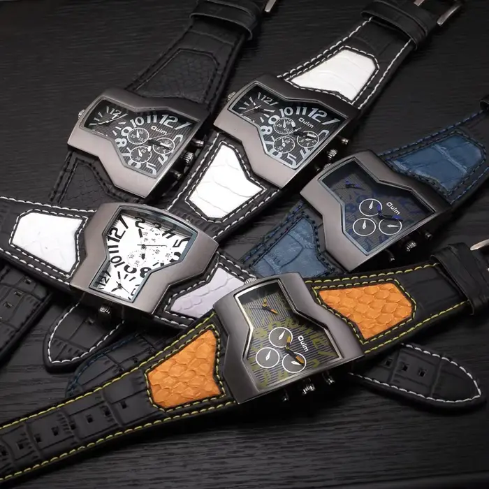 Montre Militaire Oulm à Quartz Design Unique Bracelet en Cuir Pour Homme Occasions Spéciales Chronographe et Boussole Intégrée