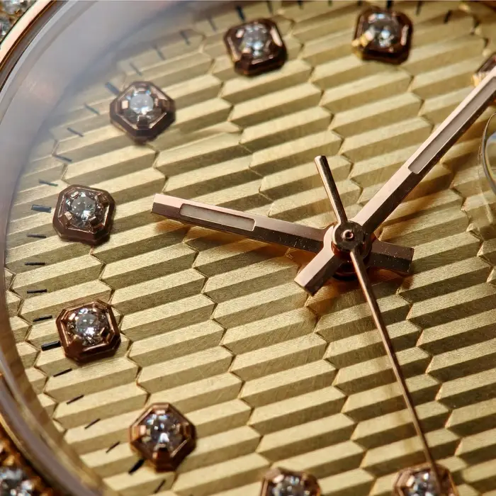Montre personnalisée avec diamants | Mécanique automatique en or | Cadran personnalisé | Cadeau d'anniversaire pour lui
