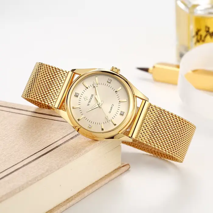 WWOOR marque de luxe robe montre en or dames élégant diamant petites montres à Quartz pour femmes en acier maille horloge zegarek damski