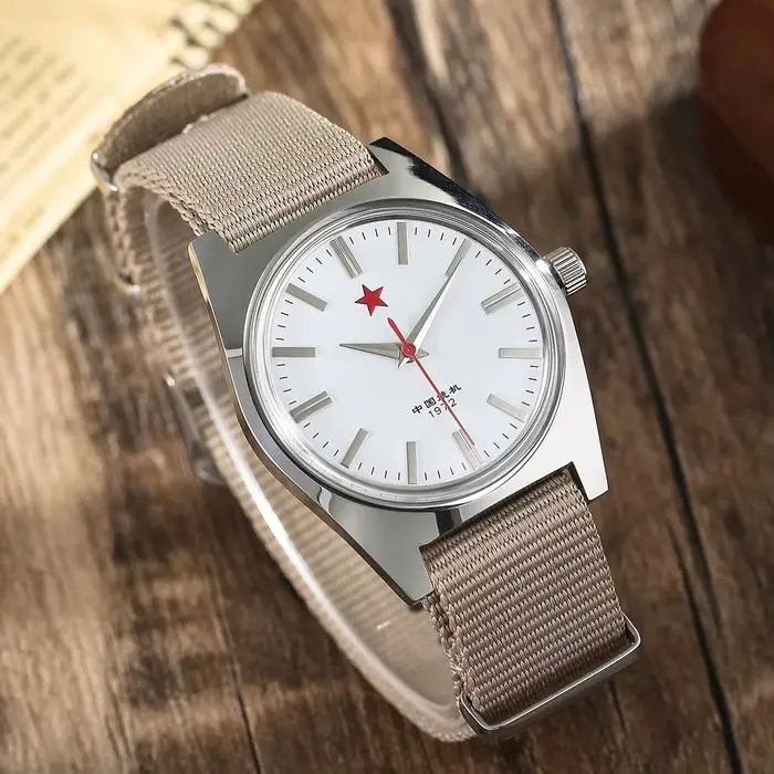 Montre mécanique vintage pour homme