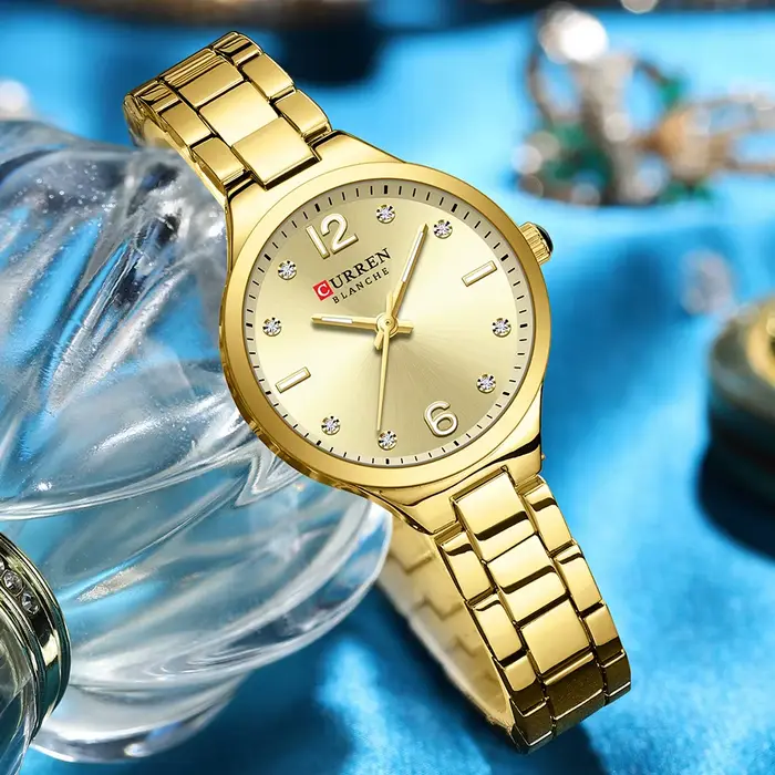 Montre élégante en alliage résistante à l'eau pour femmes occassions spéciales quartz mouvement automatique bracelet confortable style fashion casual