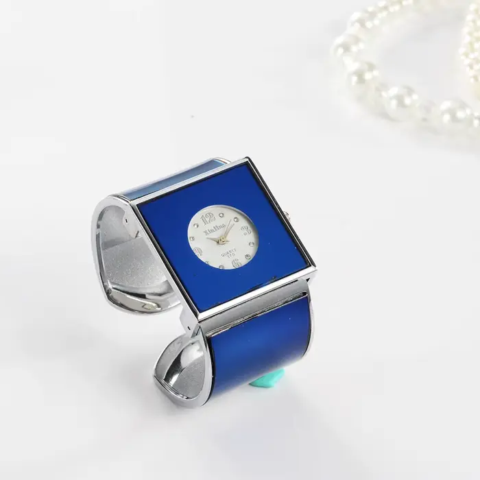 Grand Bracelet en acier inoxydable pour femmes montres